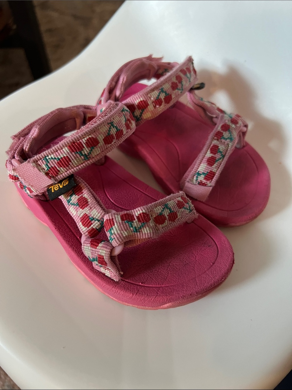 Teva Kids Pink Fruit Cherry Universal Strap Sandals Size 9